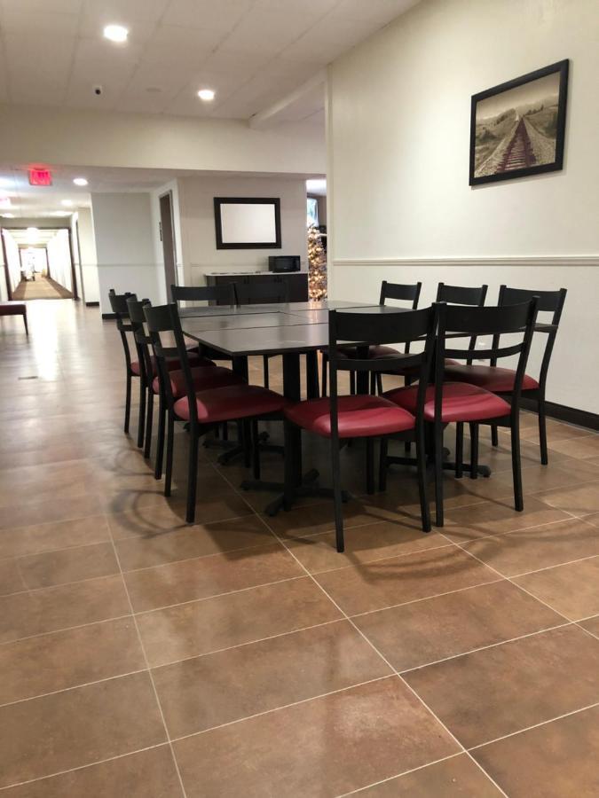 Red Roof Inn Norwich Екстериор снимка
