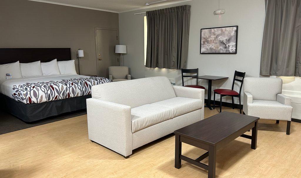 Red Roof Inn Norwich Екстериор снимка