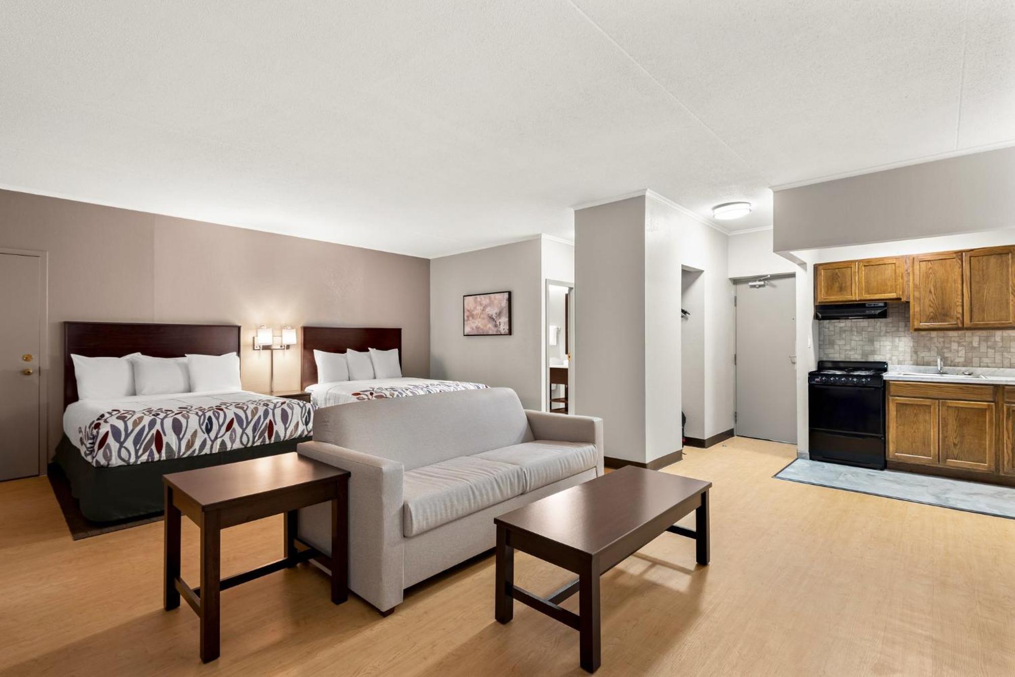 Red Roof Inn Norwich Екстериор снимка