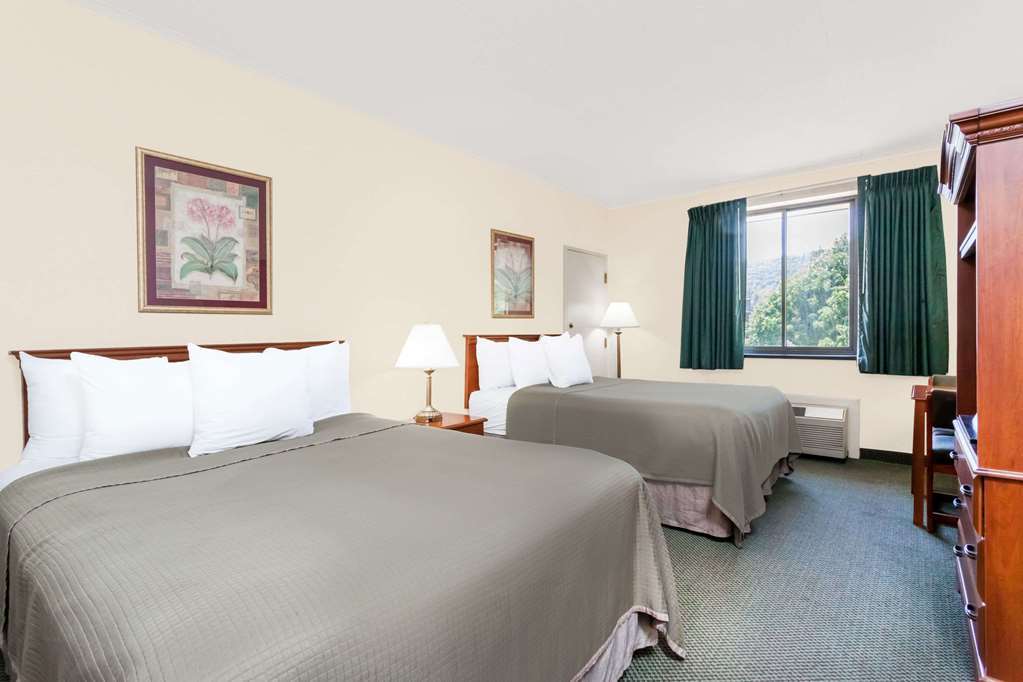Red Roof Inn Norwich Стая снимка