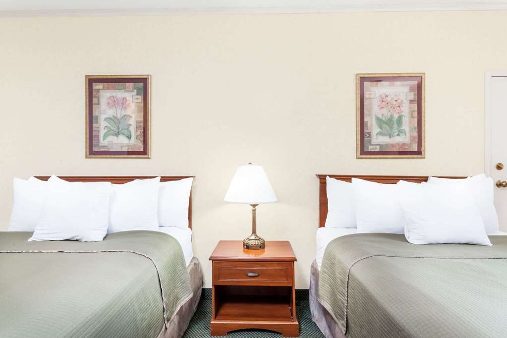 Red Roof Inn Norwich Стая снимка